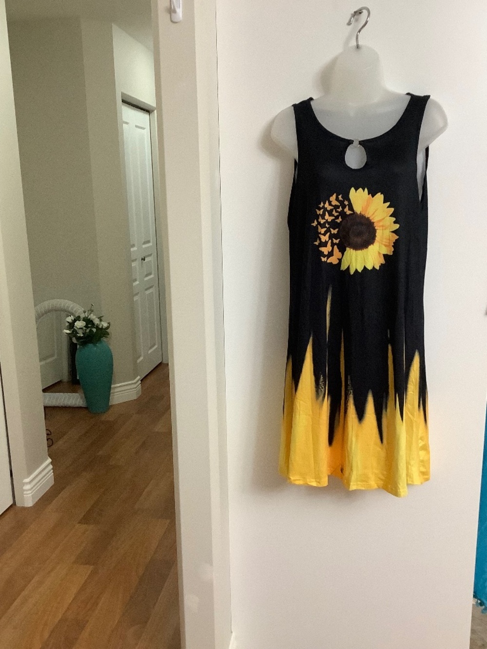 NWT Sunflower Dress M/L 37/38 bust